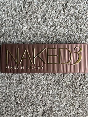 Urban Decay Naked 3 Eyeshadow